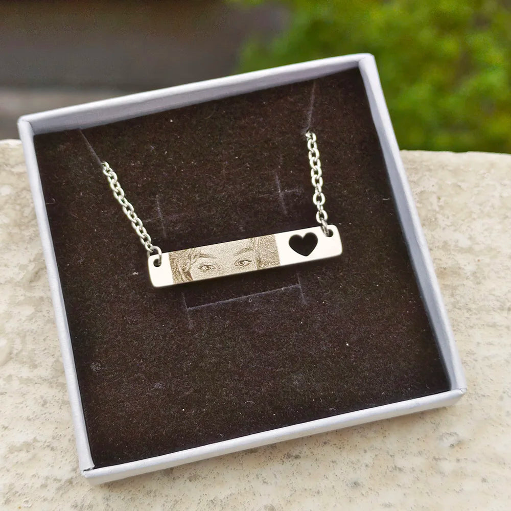 Necklace Eyes Engraved