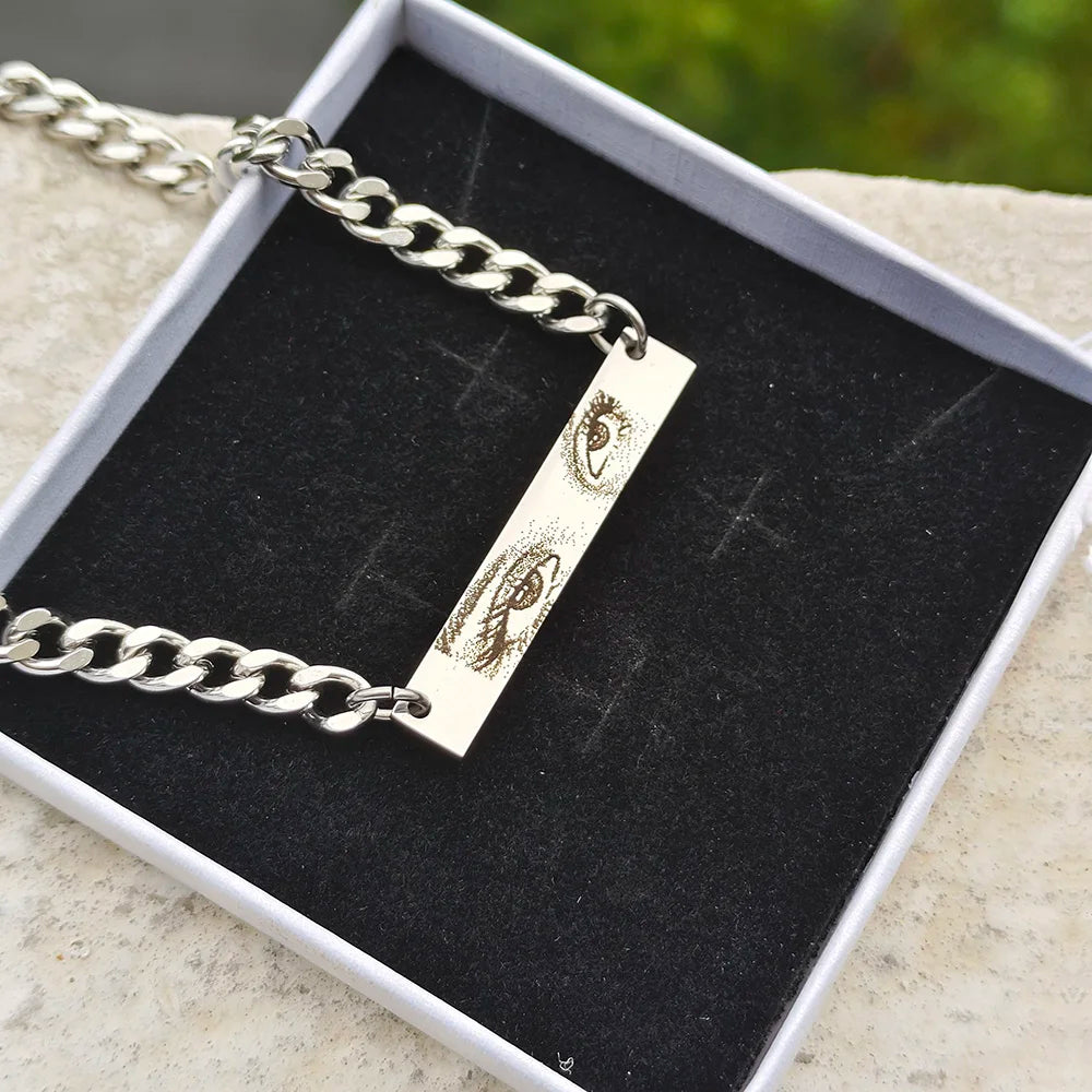 Necklace Eyes Engraved